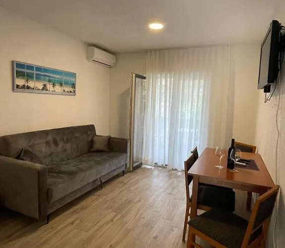 Apartament Natalija Nečujam